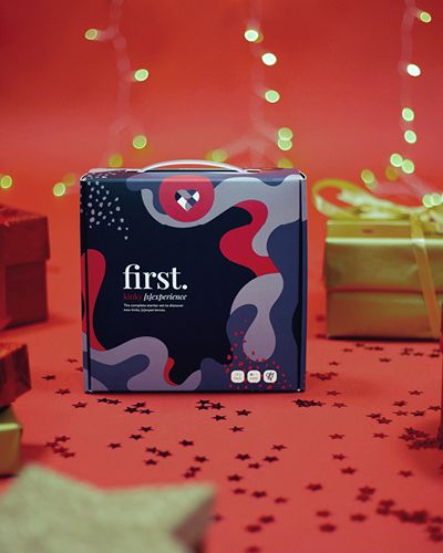 Verwöhne dich mit einer aufregenden neuen Geschenkbox.