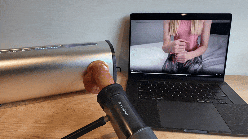 Autoblow – VacuGlide 2 Milking Machine – Video Sync