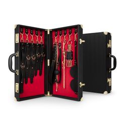 Bedroom Fantasies - Valise de Bondage 13 Pièces - Cuir de Vache