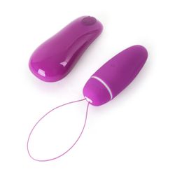 B Swish - bnaughty Deluxe Unleashed Vibrating Bullet Raspberry