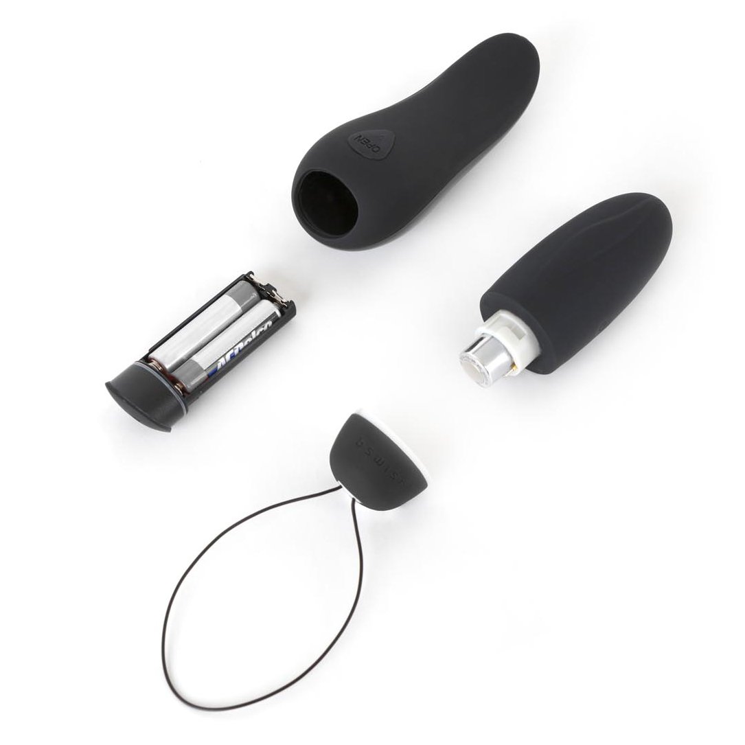 B Swish - bnaughty Deluxe Unleashed Vibrerende Bullet Zwart