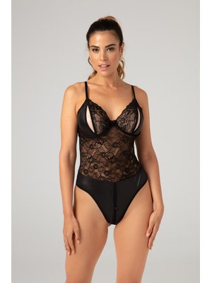 Christine - Wetlook Body Vesper