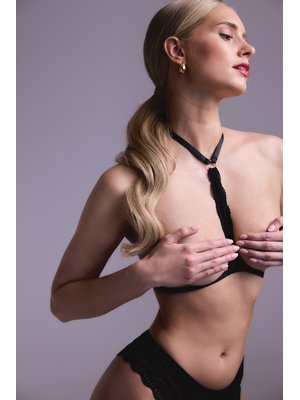 Christine - Strappy Harness Bralette Evening Kiss -zwart