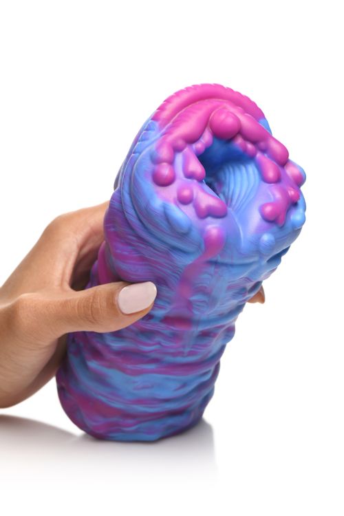 creature_cocks_-_cycloon_alien_vagina_masturbator