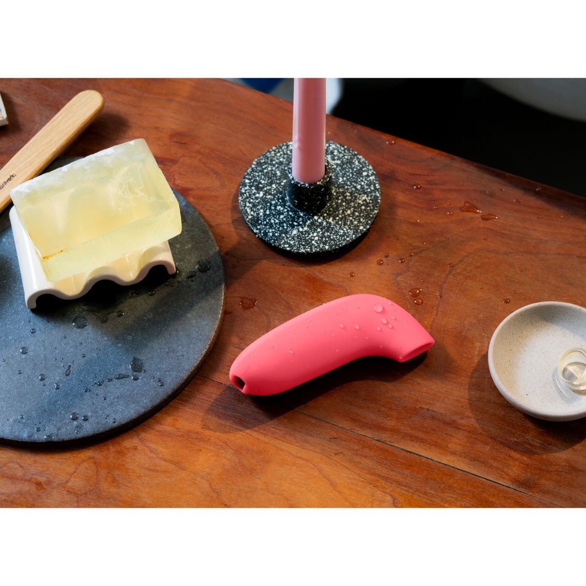 Dame - Aer Clitoris Stimulator - Coral foto 3