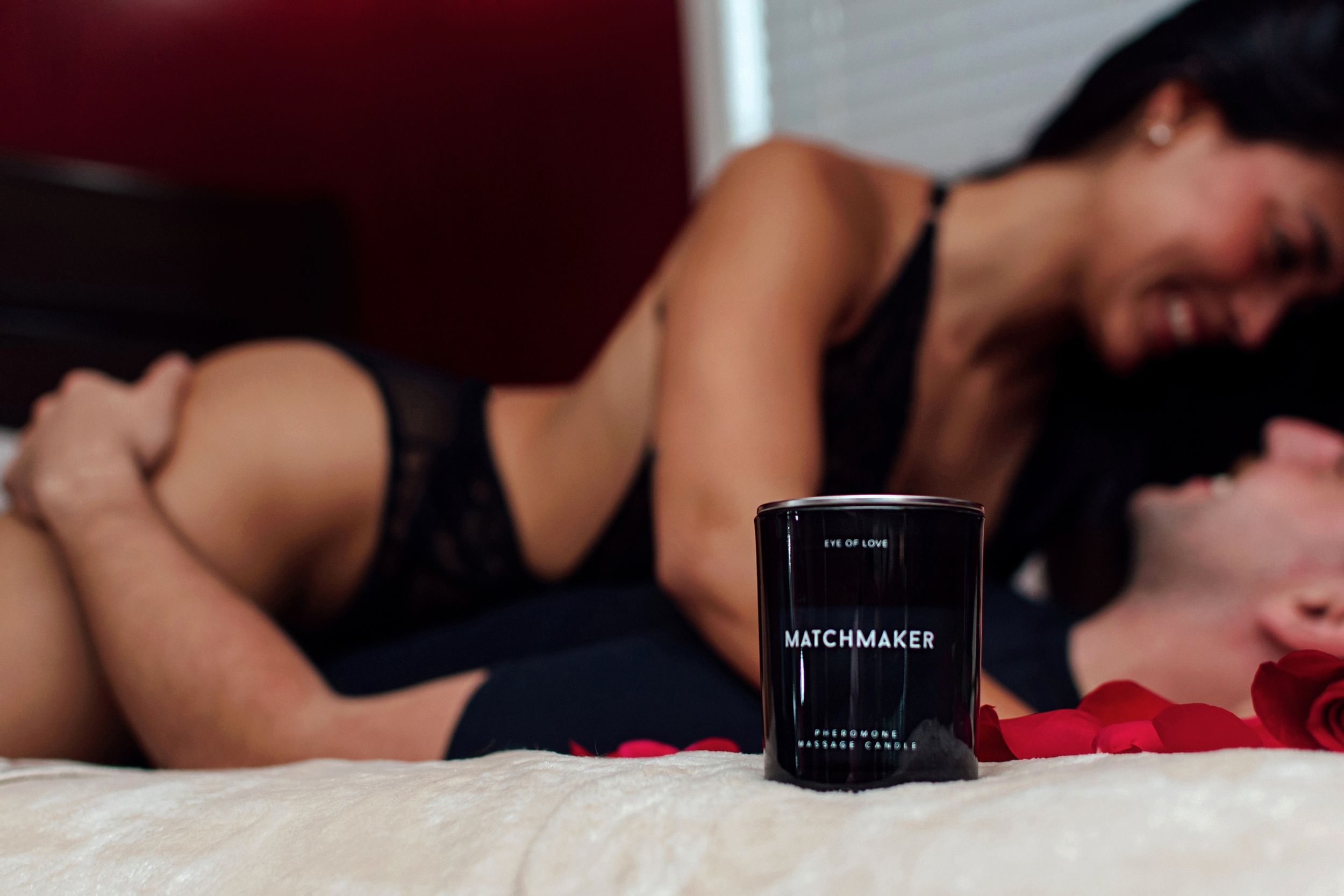EOL Matchmaker Feromonen Massage Kaars foto 4