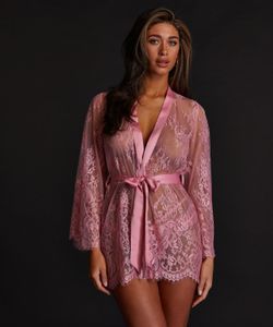 Isabella Allover Lace Kimono - Roze
