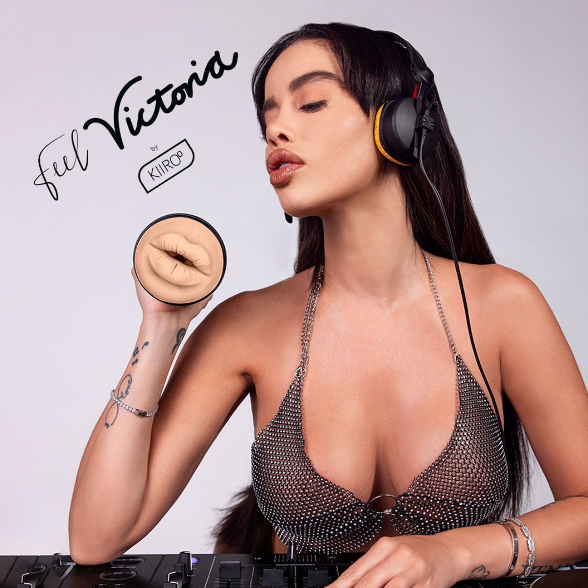 Kiiroo - PowerBlow & Feel Victoria June Mondmasturbator Combo - Zwart