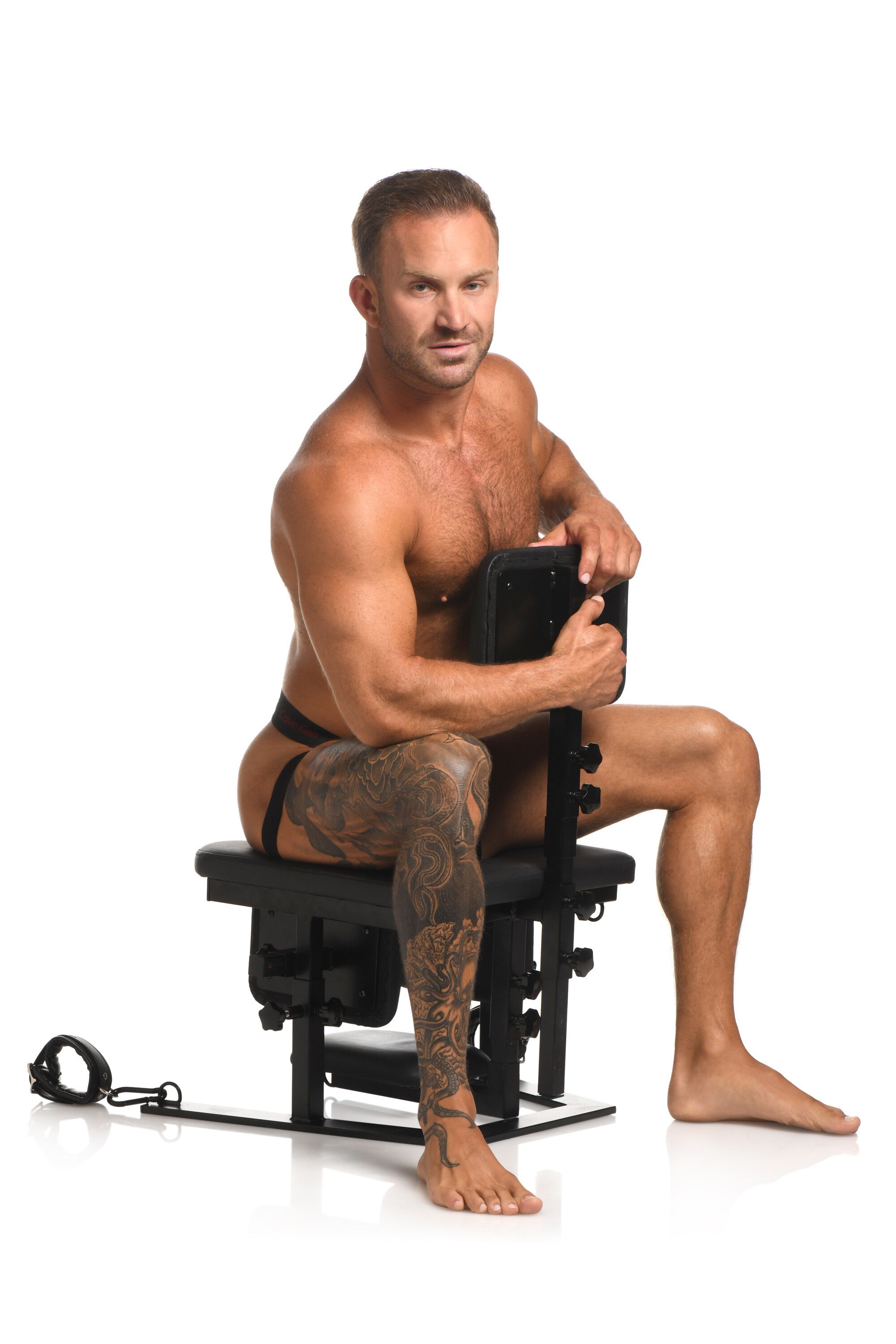XR Brands - Pleasure Throne Orale Seks Stoel - Zwart foto 16