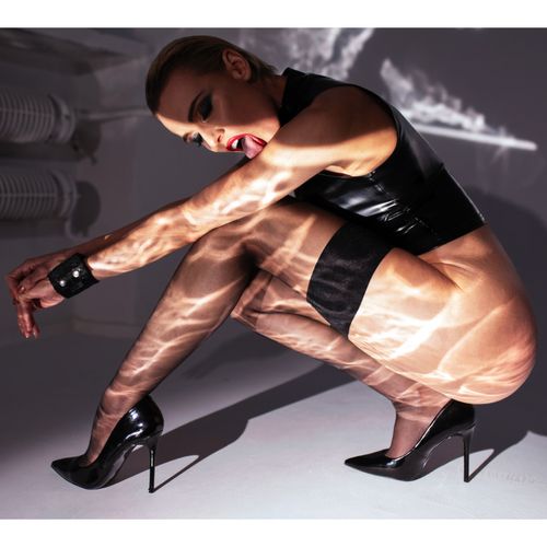 noir_handmade__glam_wetlook_top_mit_vinylkorsett__schwarz